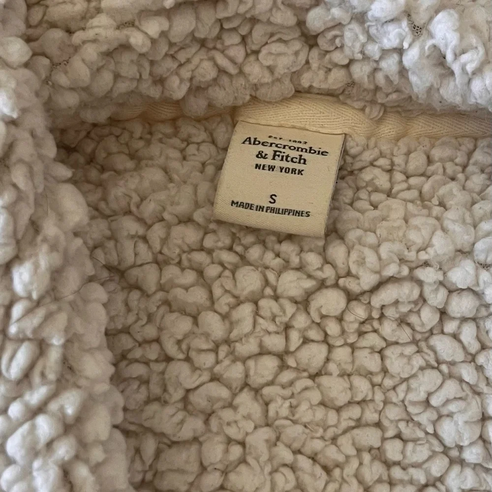 Abercrombie & Fitch Sherpa Lined Cotton Jacket/Cardigan -S - Picture 5 of 5